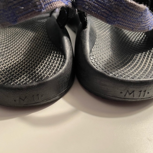 Men’s Navy Chaco Sandals Size 11 - Picture 4 of 6